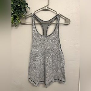 Lululemon Luon Pebble “Long Distance Tank” Size 8